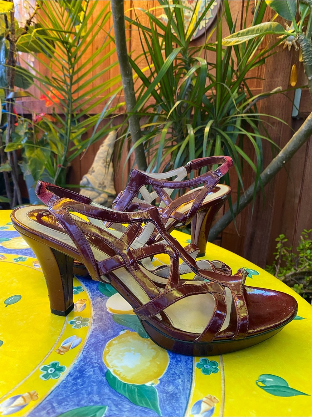 Naturalizer N5 comfort Burgundy Strappy High Heel Sandals Size 9.5M